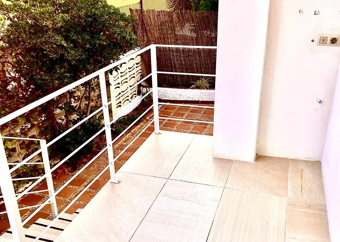 Casa Las Emilias En La Canada